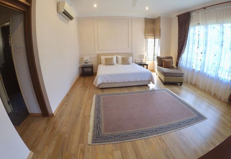 BEST DEAL! Bungalow Double Storey for Sale at Sg Buloh! Freehold!