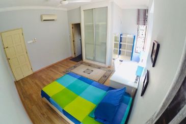 BEST DEAL! Bungalow Double Storey for Sale at Sg Buloh! Freehold!