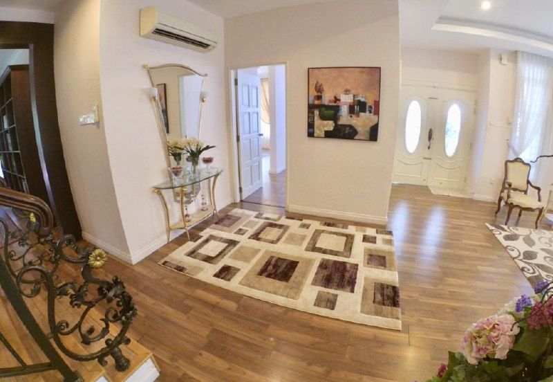 BEST DEAL! Bungalow Double Storey for Sale at Sg Buloh! Freehold!