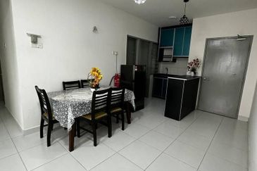 Gapura Bayu Apartment, Kajang for Sale! Selling Below MV! Fully Furnished! Freehold!