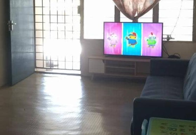 Rumah Teres Setingkat di Taman Medan Bali Emas Tronoh Perak Untuk DiJual!