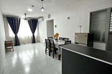 Gapura Bayu Apartment, Jade Hills Kajang for Rent!