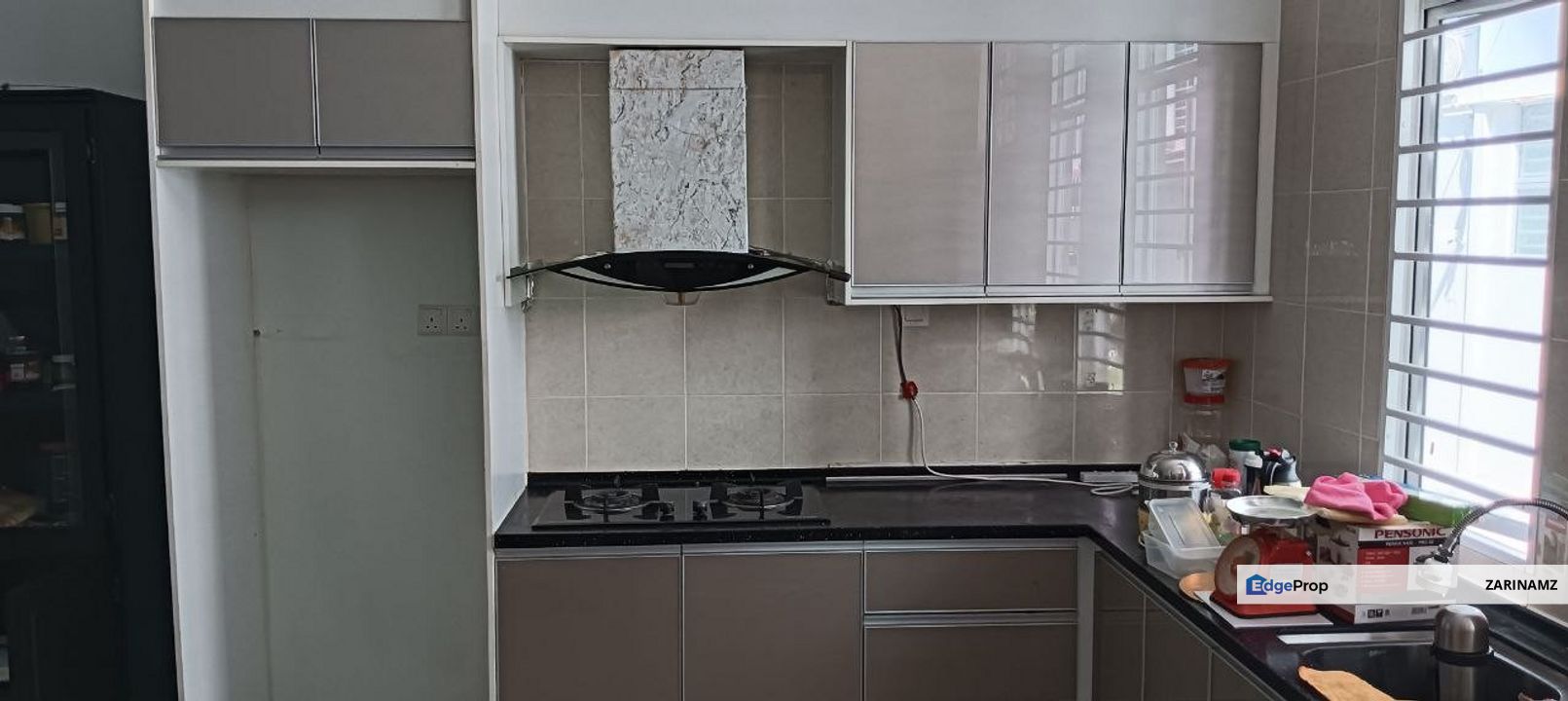 TERMURAH! RENO! 3 Storey Terrace House Bangi Avenue for SALE! , Selangor, Bangi