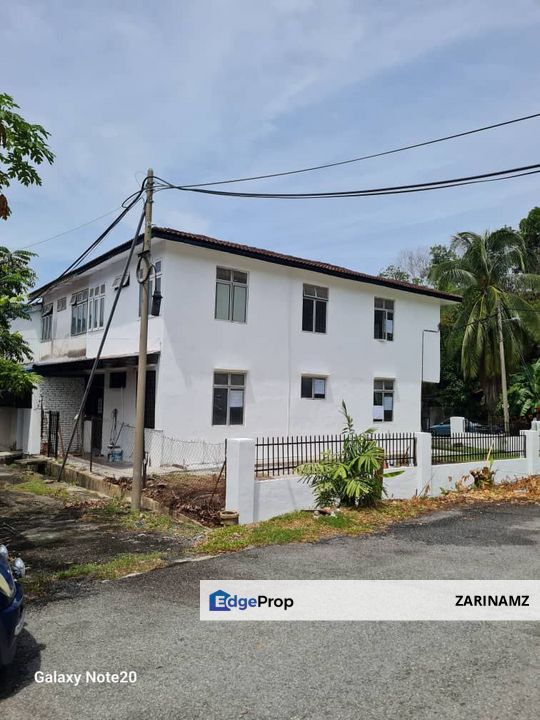 Corner lot! Double Storey Terrace House Taman Seroja, Bandar Baru Salak Tinggi, Sepang for Rent!, Selangor, Sepang