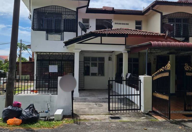 Corner lot! 2 Storey Terrace House at Taman Seroja, Bandar Baru Salak Tinggi, Sepang for Sale!
