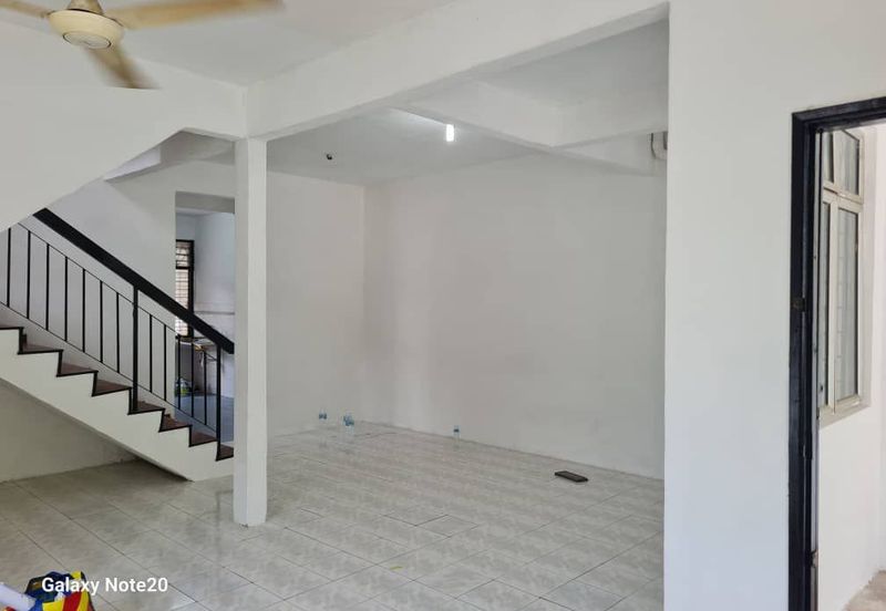 Corner lot! 2 Storey Terrace House at Taman Seroja, Bandar Baru Salak Tinggi, Sepang for Sale!