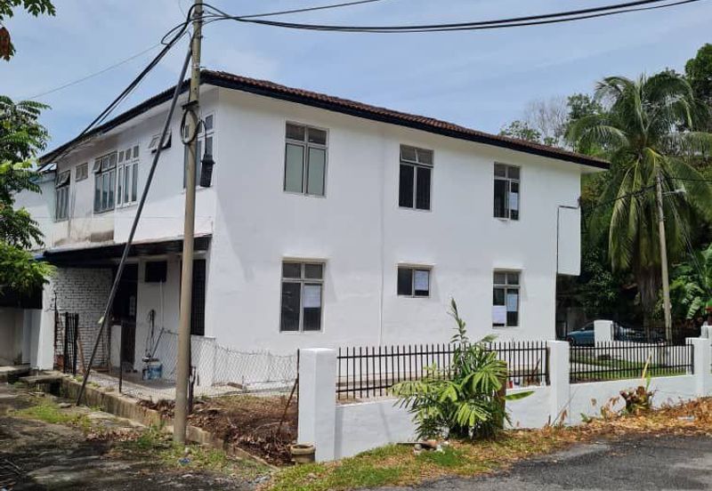 Corner lot! 2 Storey Terrace House at Taman Seroja, Bandar Baru Salak Tinggi, Sepang for Sale!
