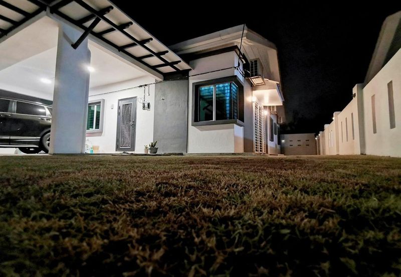 Semi Detached Single Storey Salak Tinggi, Sepang for SALE!