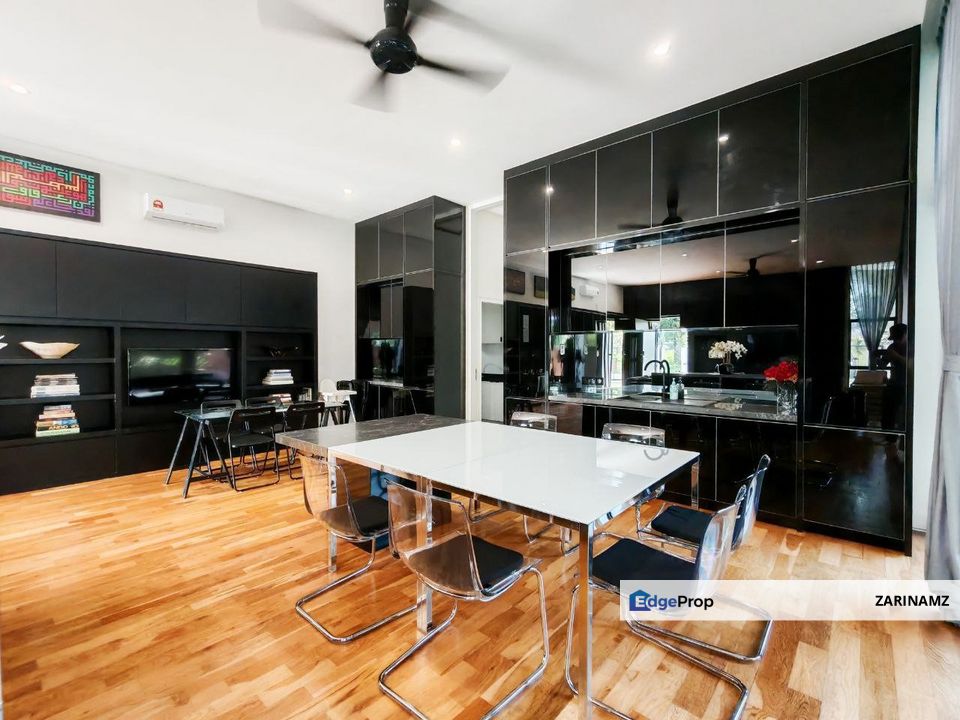 Beautiful Renovated Bungalow Single Storey at Kuang, Sungai Buloh for Sale!, Selangor, Kuang