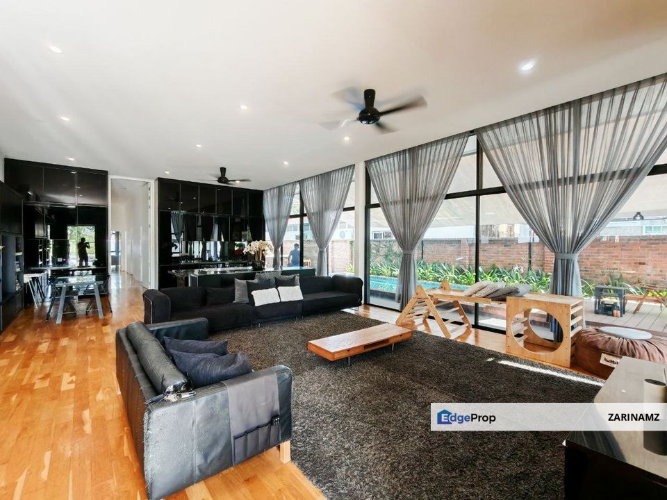 Beautiful Renovated Bungalow Single Storey at Kuang, Sungai Buloh for Sale!, Selangor, Kuang