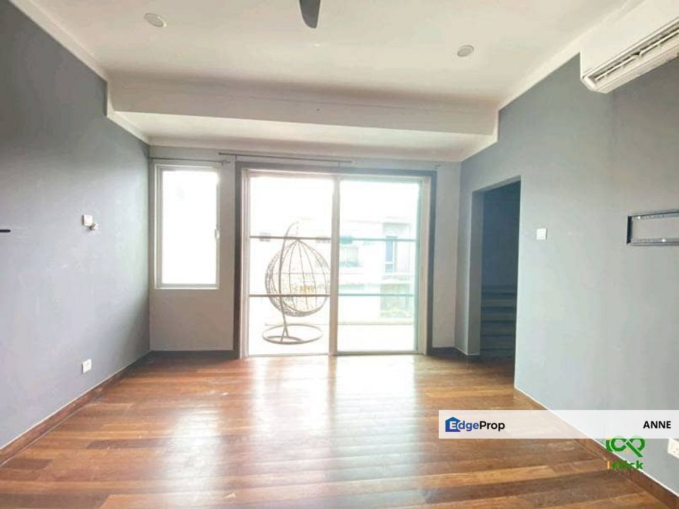 Aqua Villa Townhouse Sek 7 Shah Alam, Selangor, Shah Alam