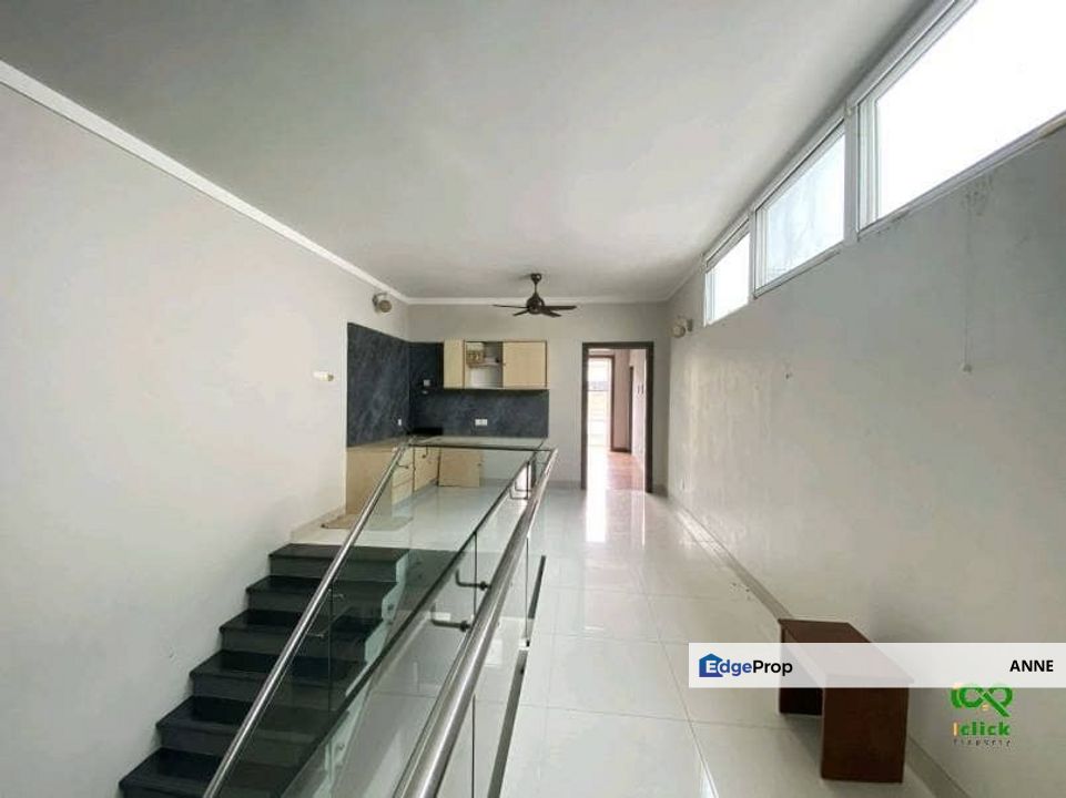 Aqua Villa Townhouse Sek 7 Shah Alam, Selangor, Shah Alam