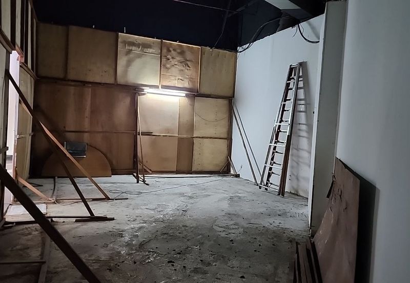 Platinum Sentral - Come See! Strategic Retail Space w/ High Footfall