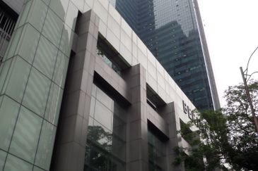 Menara Bangkok Bank - Office for Sale  Prestige, Great View and Good Location