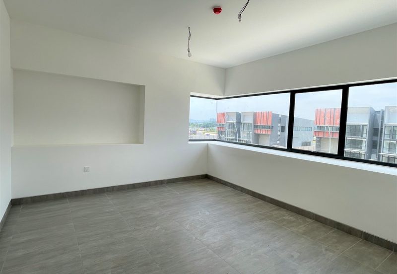 Elmina Business Park