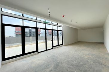 Elmina Business Park