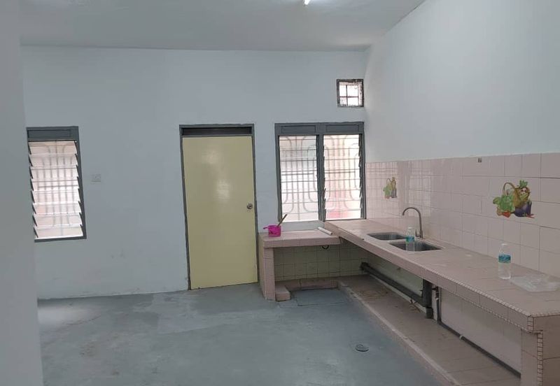 Jalan Sungai Batu 49