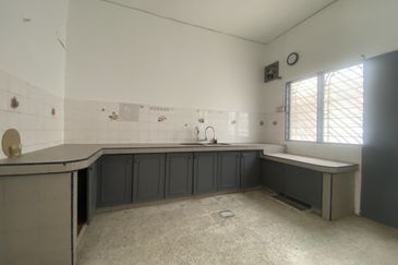 Jalan Sungai Batu 49