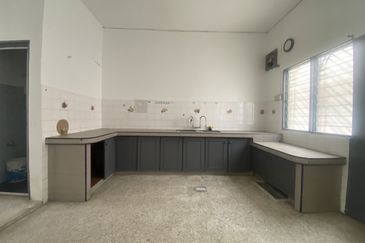 Jalan Sungai Batu 49