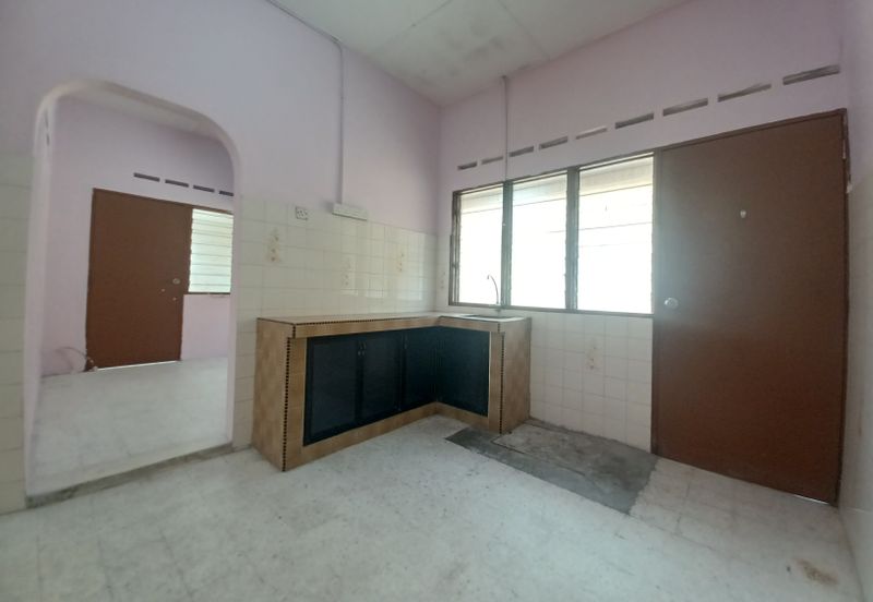 Jalan Sungai Batu 49