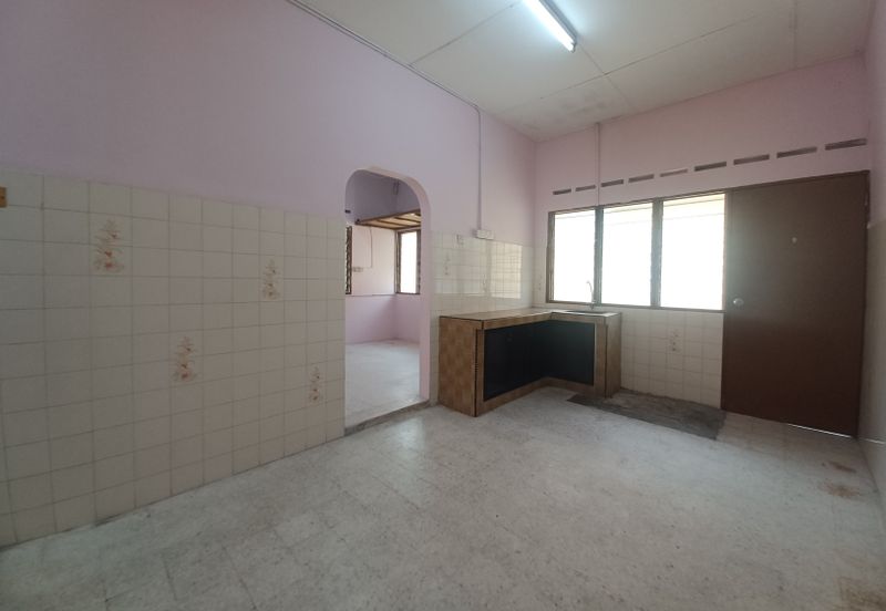 Jalan Sungai Batu 49