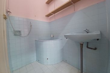 Jalan Sungai Batu 49