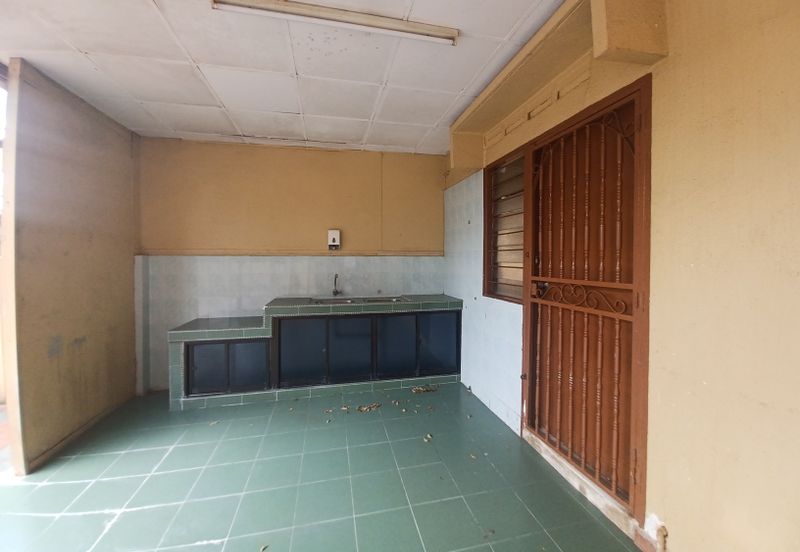 Jalan Sungai Batu 49