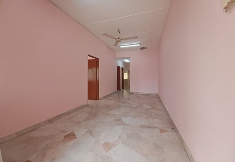 Jalan Sungai Batu 49