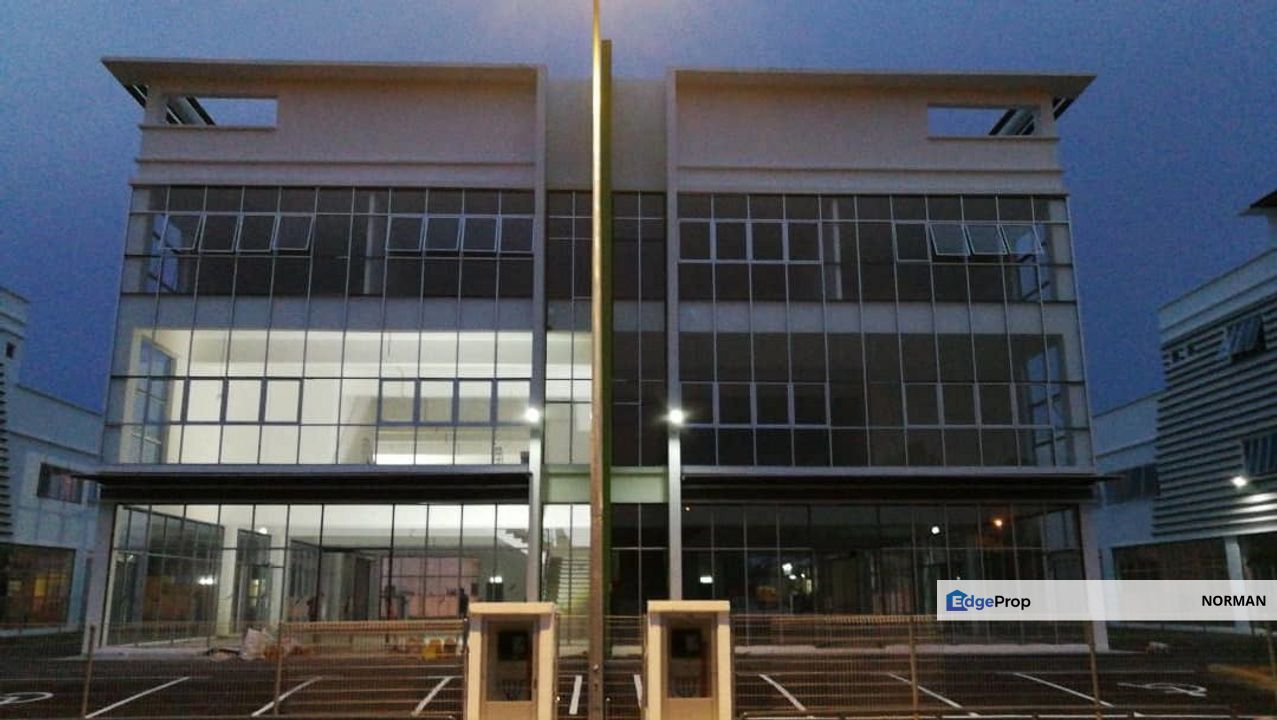 3 Storey Semi D Factory Warehouse [LARGE OFFICE SPACE], Negeri Sembilan, Nilai
