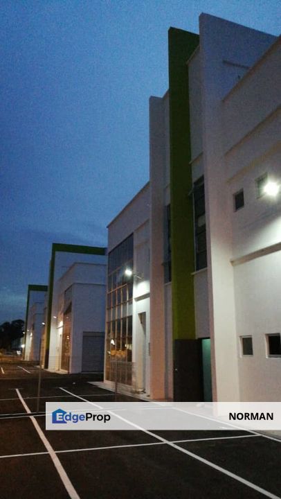 3 Storey Semi D Factory Warehouse [LARGE OFFICE SPACE], Negeri Sembilan, Nilai