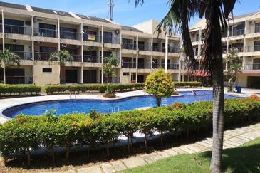 [RM180K] Tanjung Biru Condominum [SEAFRONT UNIT] [WALKING TO BEACH]