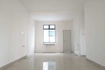 [RM450K!!] FREEHOLD SENAWANG, SEREMBAN 2, NILAI