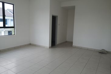 [RM450K!!] FREEHOLD SENAWANG, SEREMBAN 2, NILAI