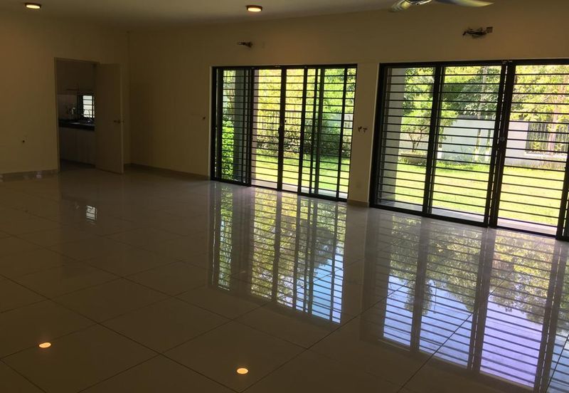 Laman Delfina @ Nilai Impian