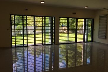 Laman Delfina @ Nilai Impian