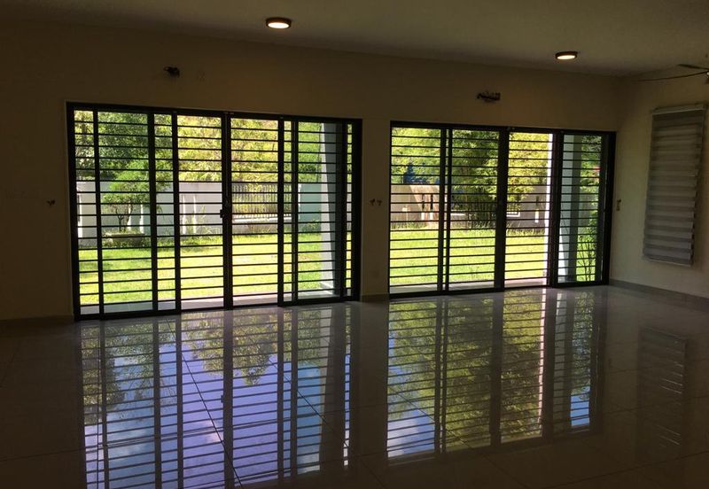 Laman Delfina @ Nilai Impian