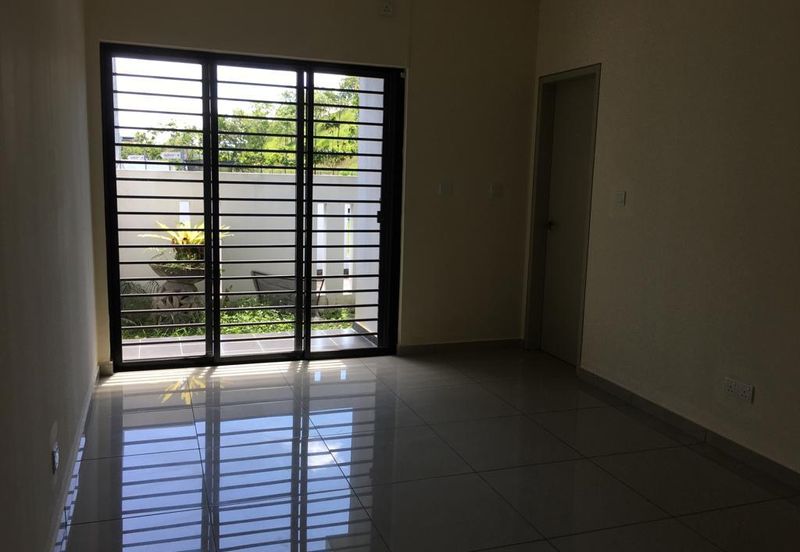 Laman Delfina @ Nilai Impian