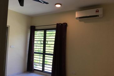 Laman Delfina @ Nilai Impian