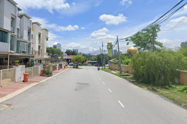 Kampung Sungai Kayu Ara