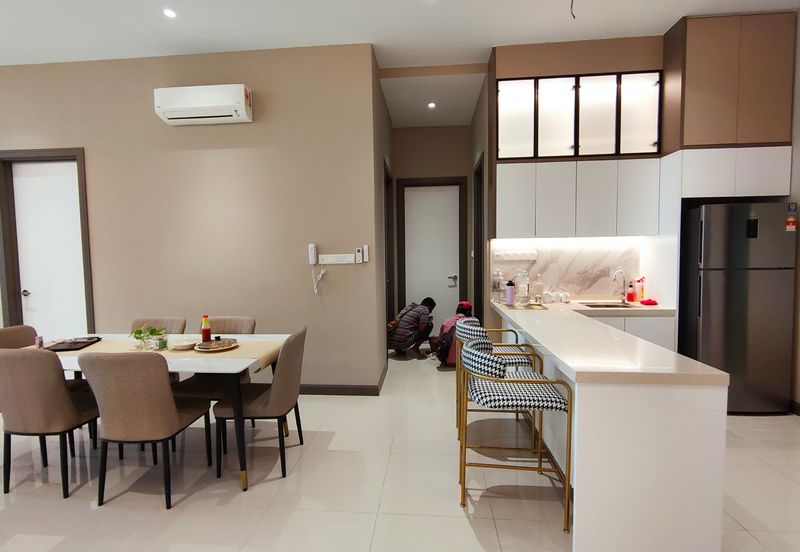 Isle of Kamares, Setia Eco Glades