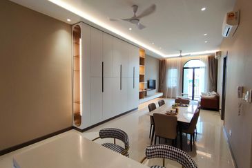 Isle of Kamares, Setia Eco Glades