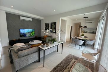 SL 9, Bandar Sungai Long