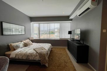 SL 9, Bandar Sungai Long