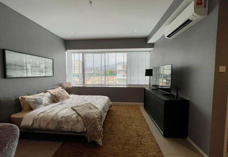 SL 9, Bandar Sungai Long