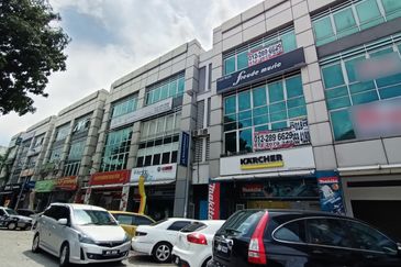 Puteri central, bandar puteri puchong 2nd floor office for rent