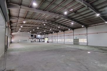 Nilai Heavy Industry Detached Factory for Sale