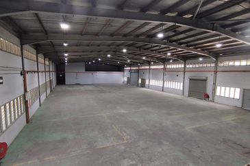 Nilai Heavy Industry Detached Factory for Sale