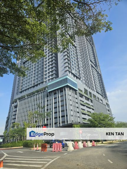 Meta City SOHO Studio Unit Partly Furnished to Rent, Selangor, Seri Kembangan