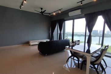 Skyvilla, D Island Residence