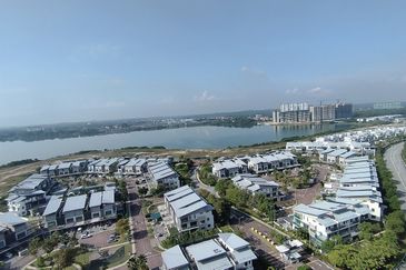 Skyvilla, D Island Residence